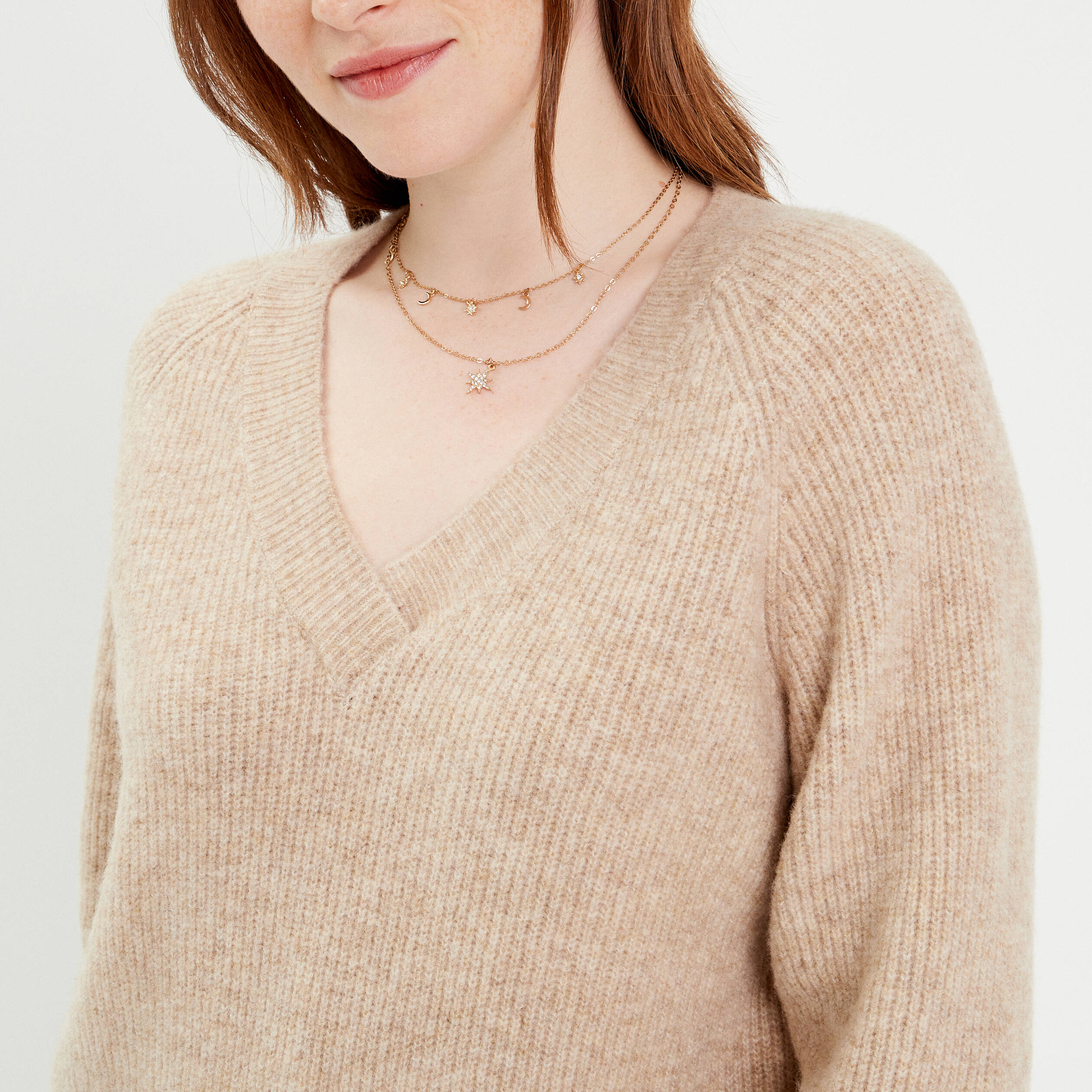 Pull beige col v femme outlet