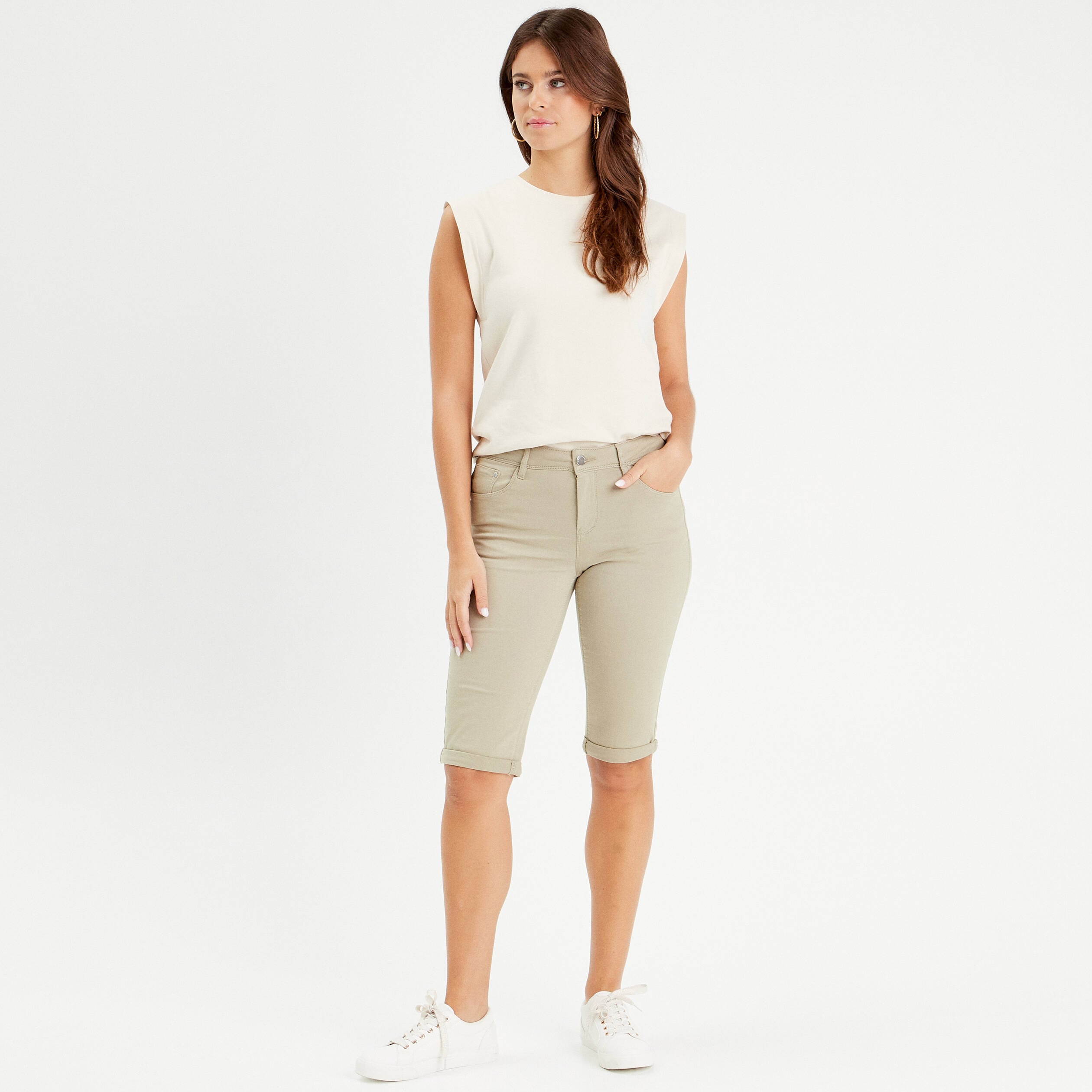 Pantacourt vert kaki femme