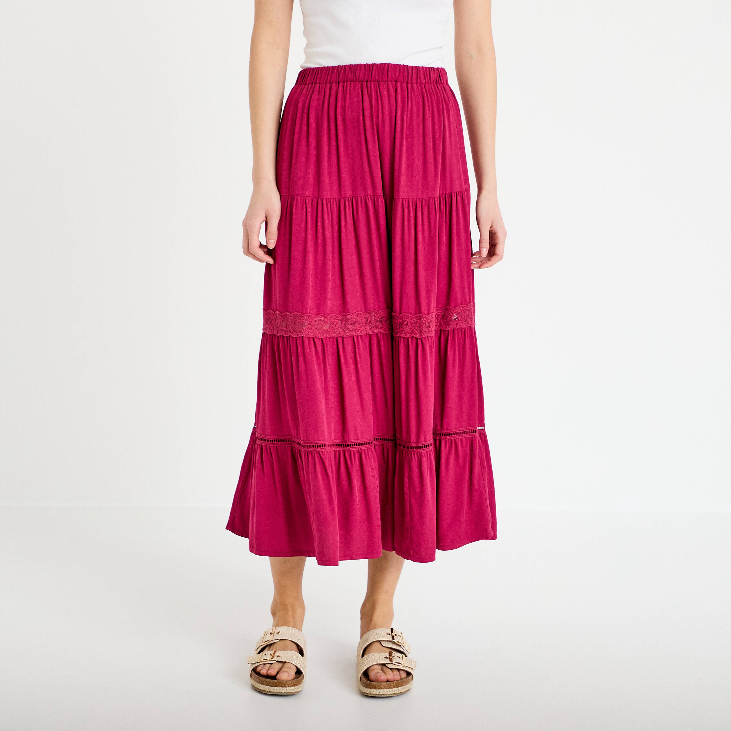 Jupe &eacute;vas&eacute;e longueur 3/4 dentelle rouge femme