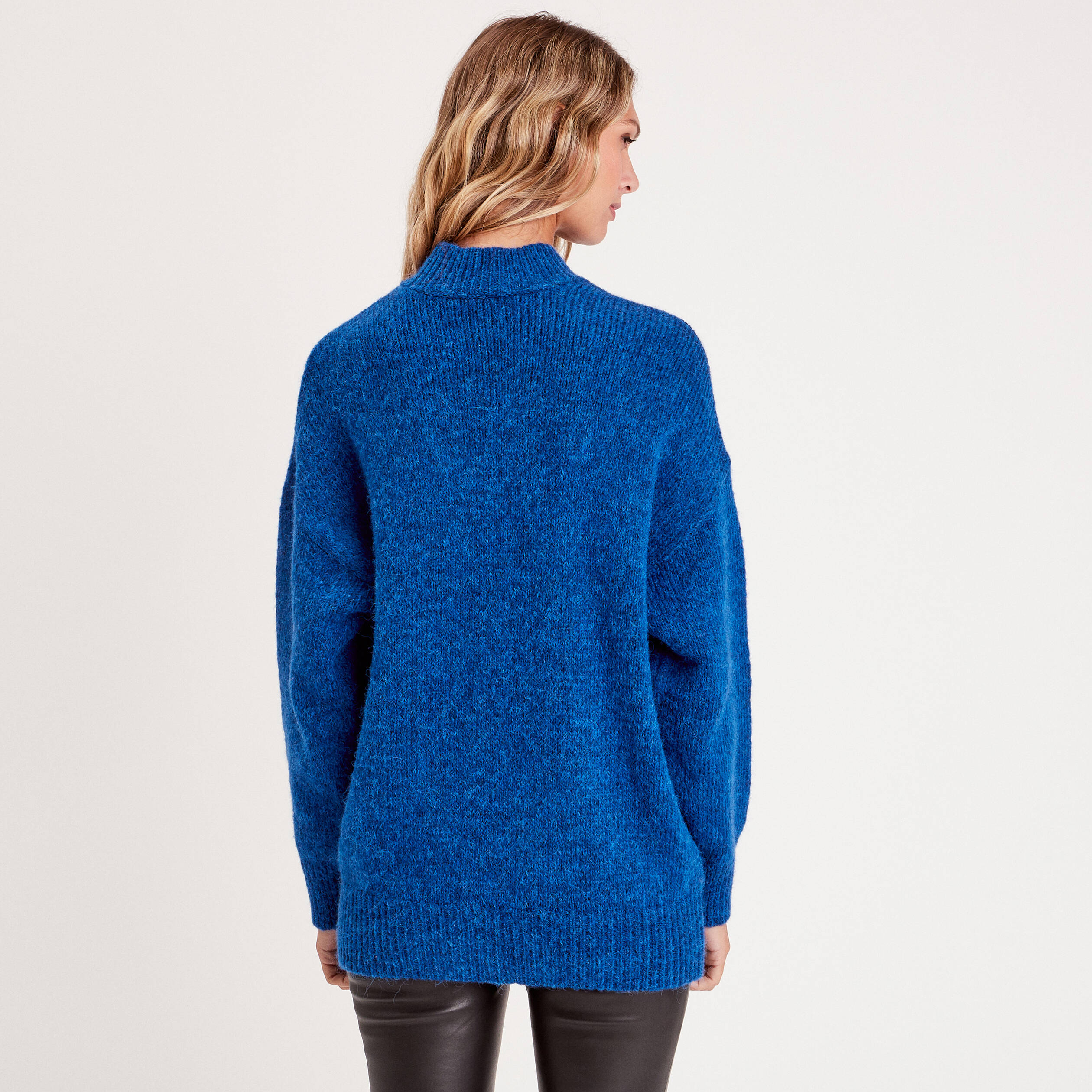 Pull col montant bleu femme