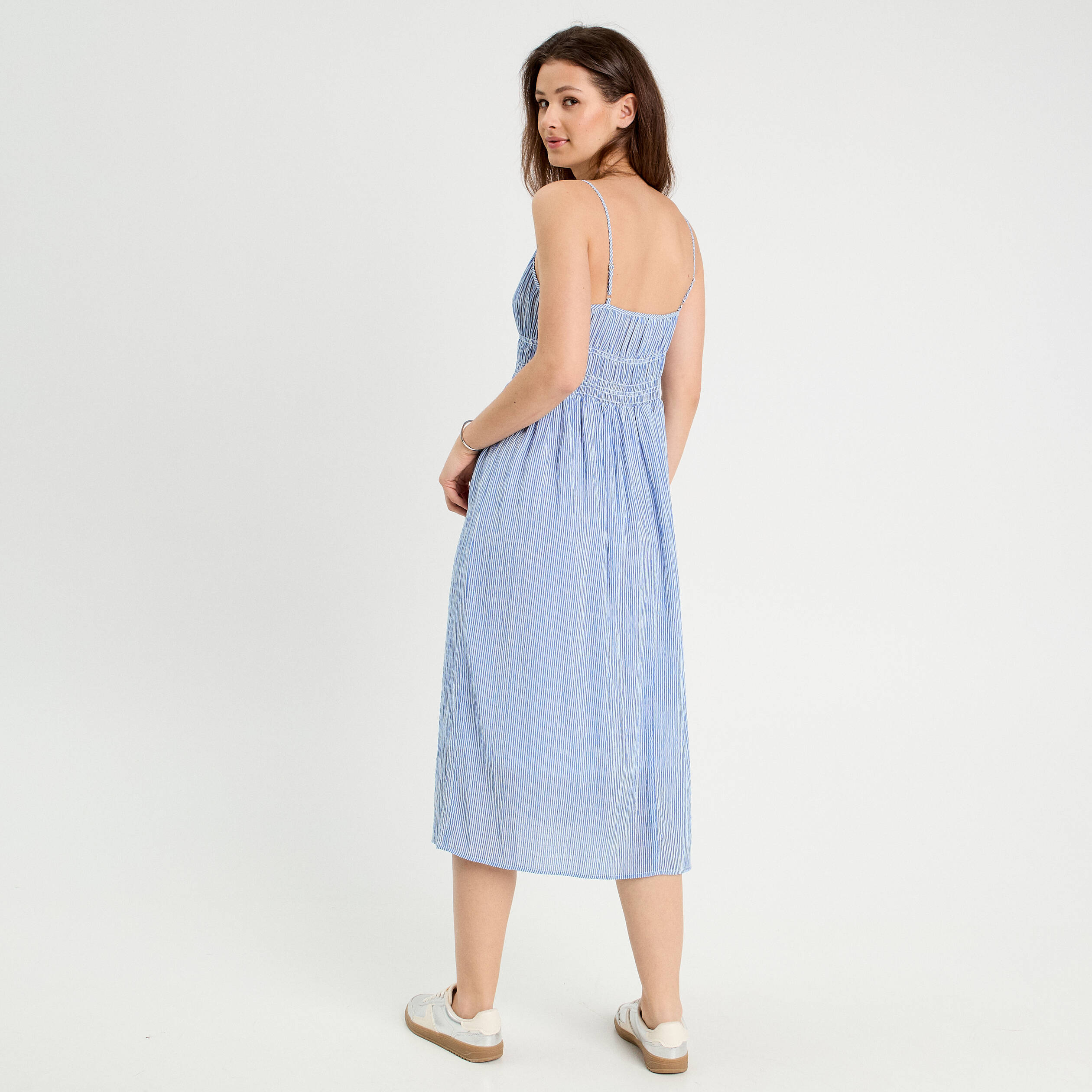 Robe midi &eacute;vas&eacute;e bretelles bleu clair femme