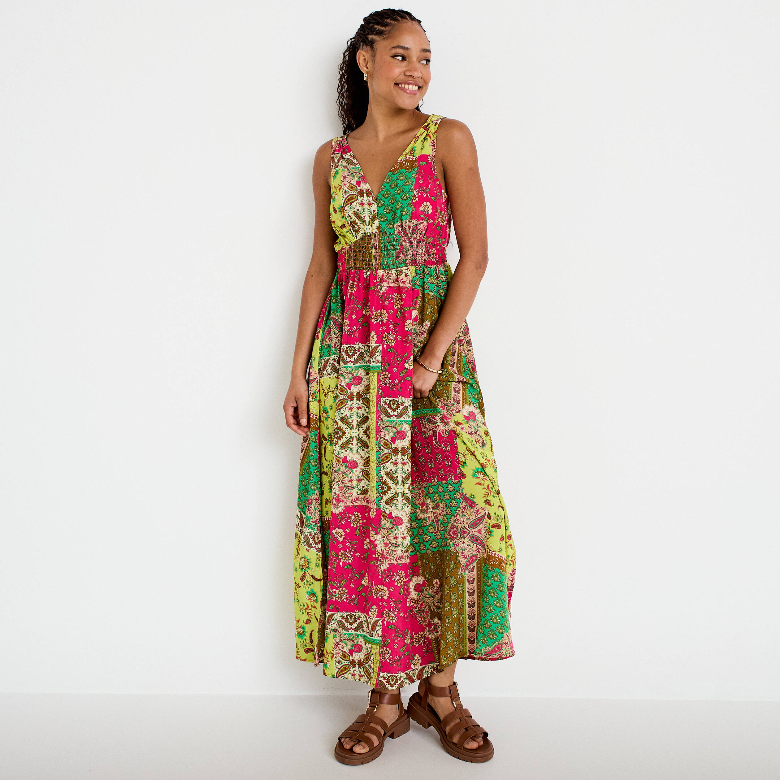 Robe longue &eacute;vas&eacute;e effet satin&eacute;e vert femme