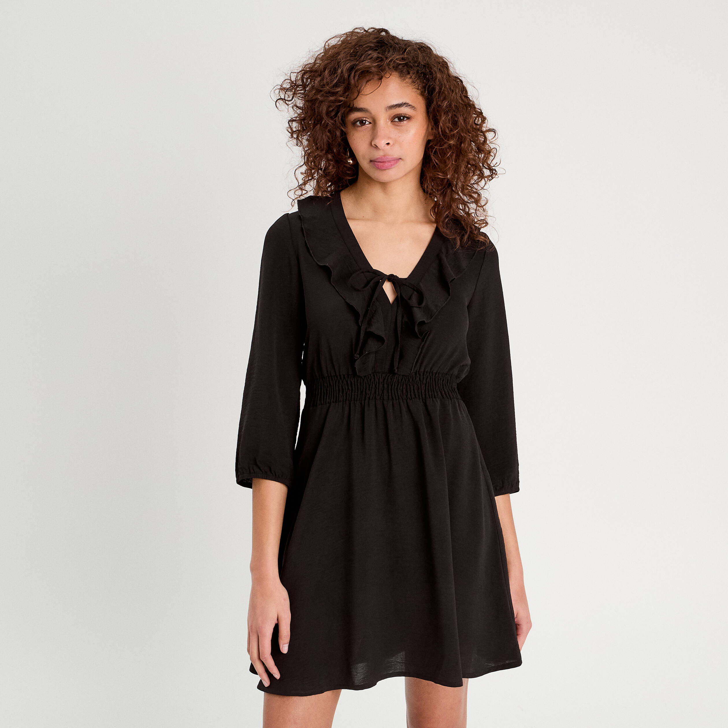 robe evasee avec volants noir femme Robe évasée avec volants noir femme