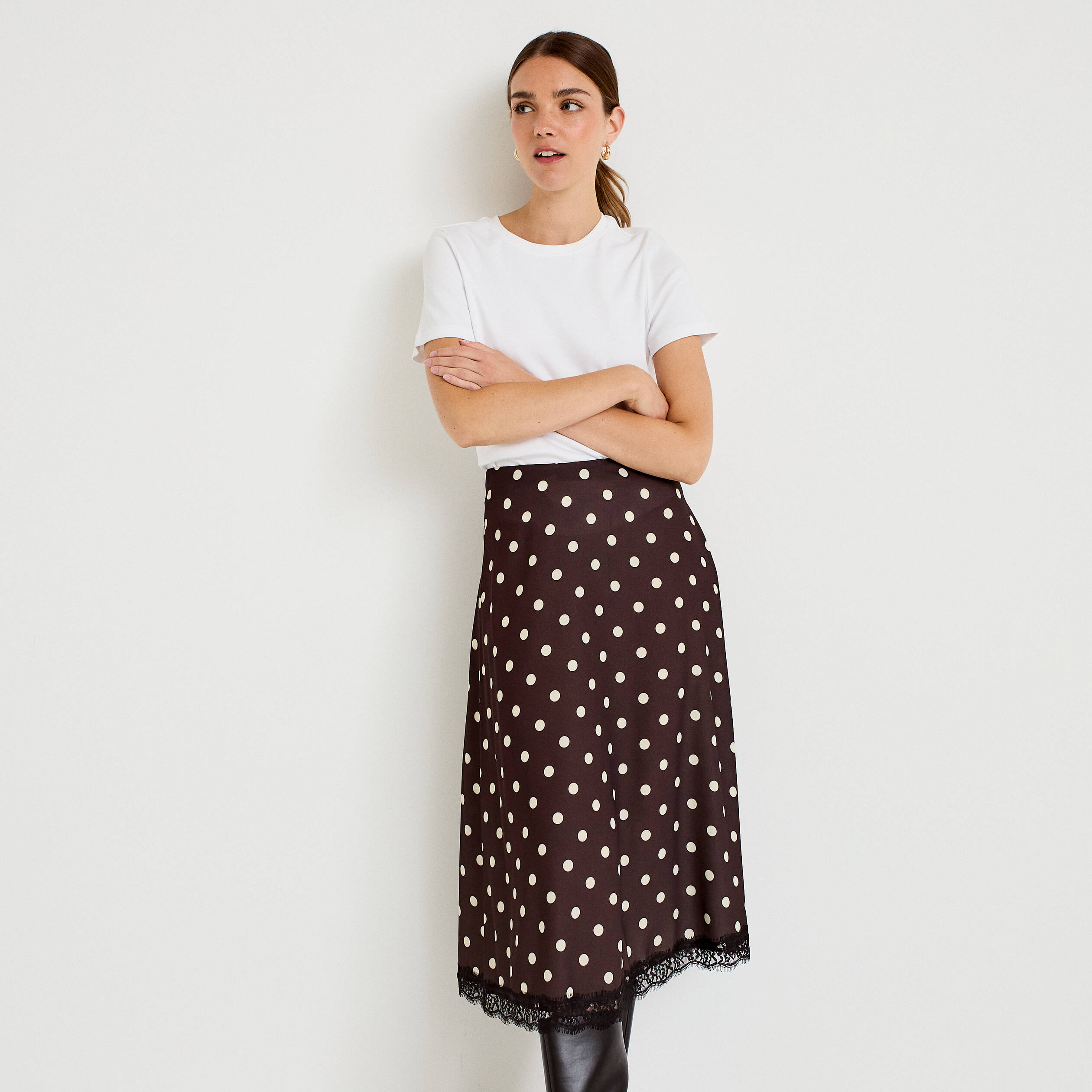 Jupe &eacute;vas&eacute;e 3/4 en dentelle marron femme