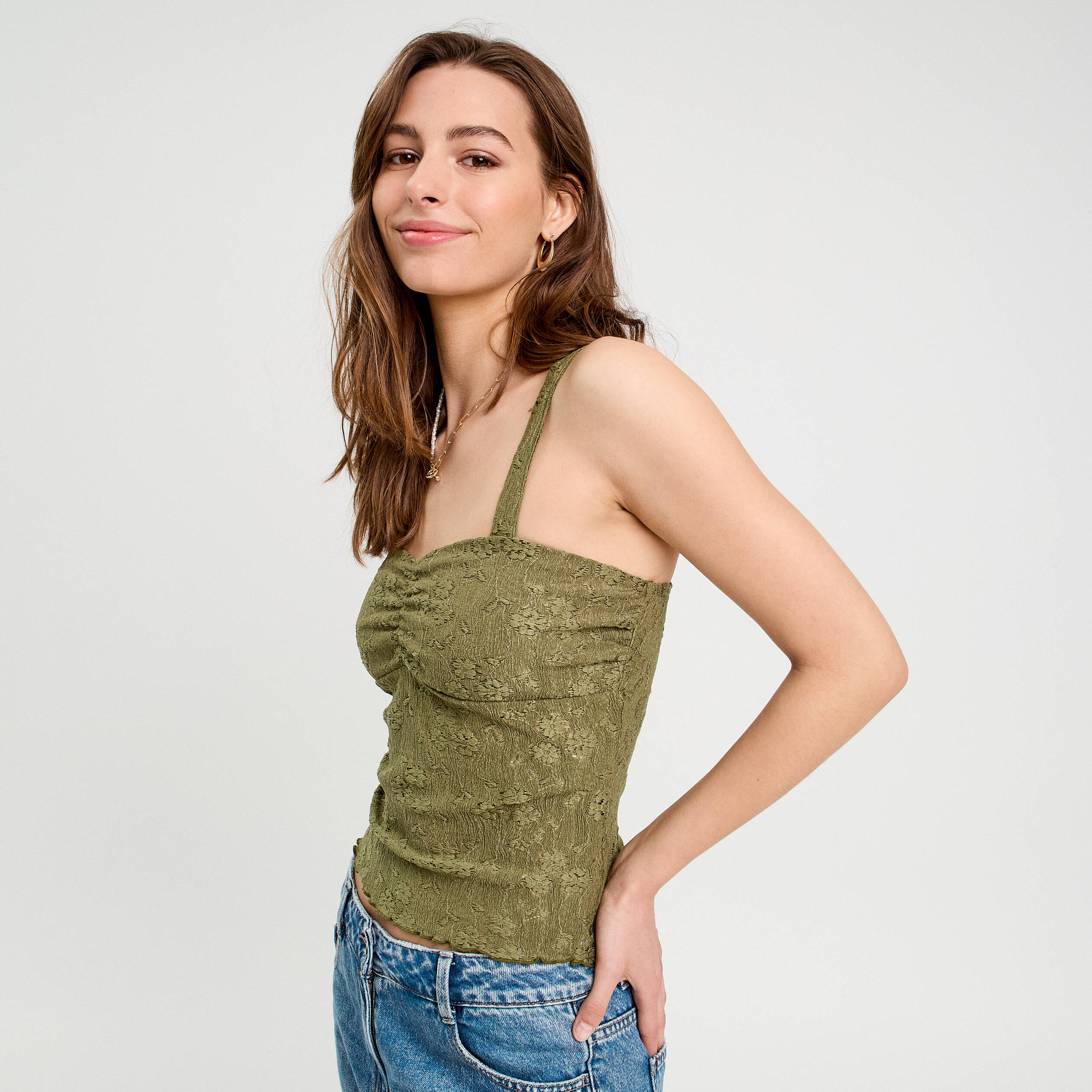 Débardeur bretelles fines vert kaki femme