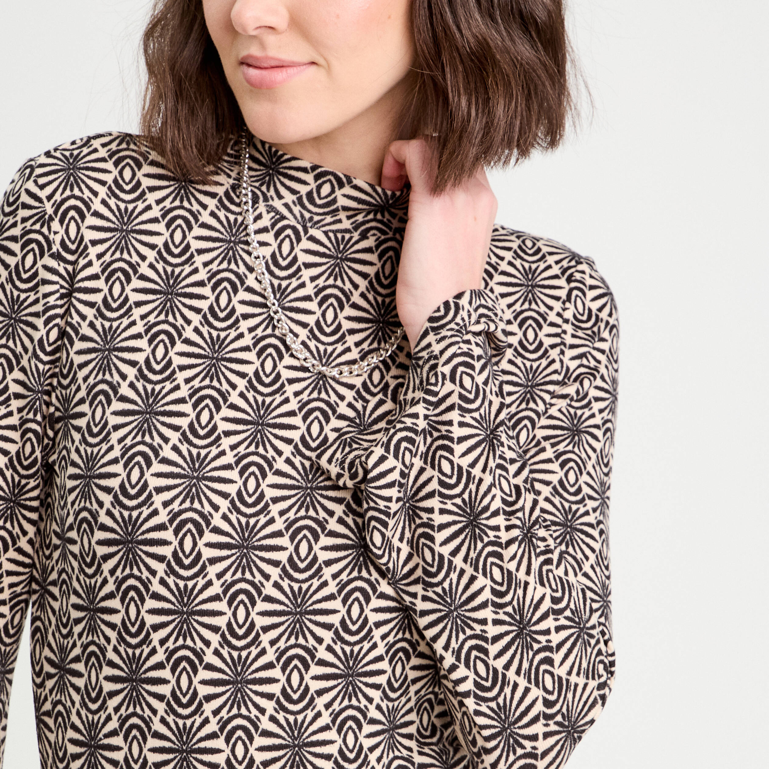 t shirt col montant noir femme T-shirt col montant noir femme