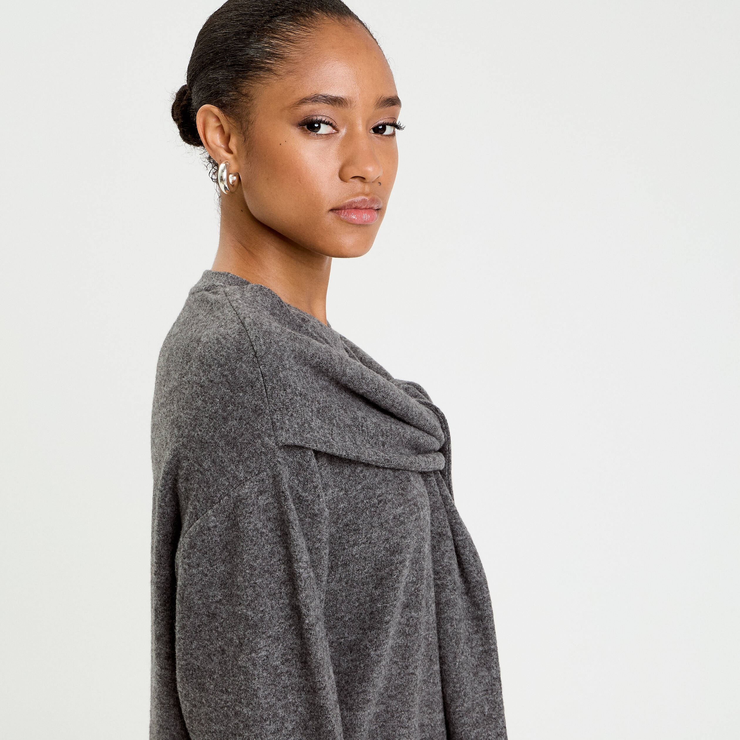 Pull effet 2-en-1 gris fonc&eacute; femme