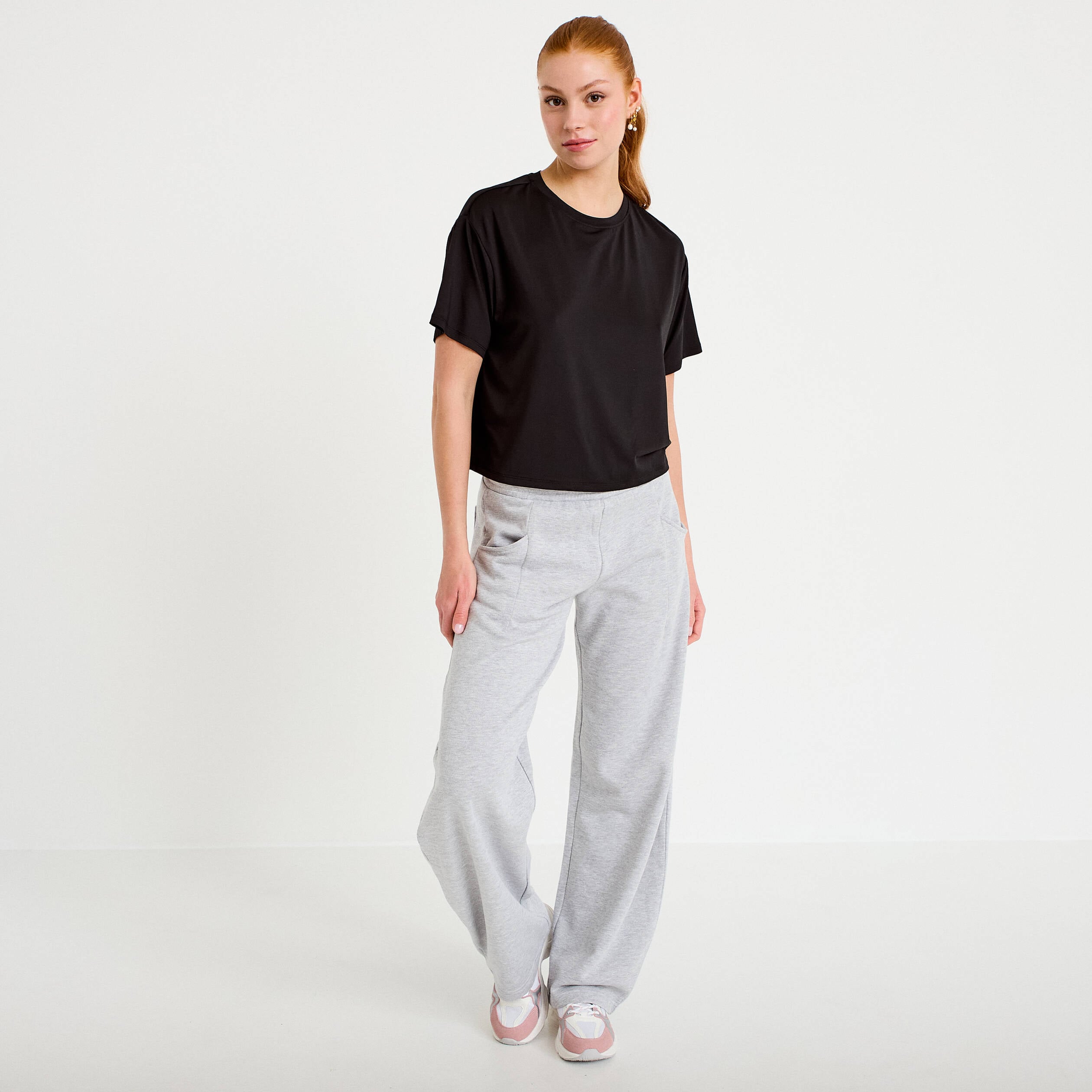 T-shirt col rond manches courtes noir femme