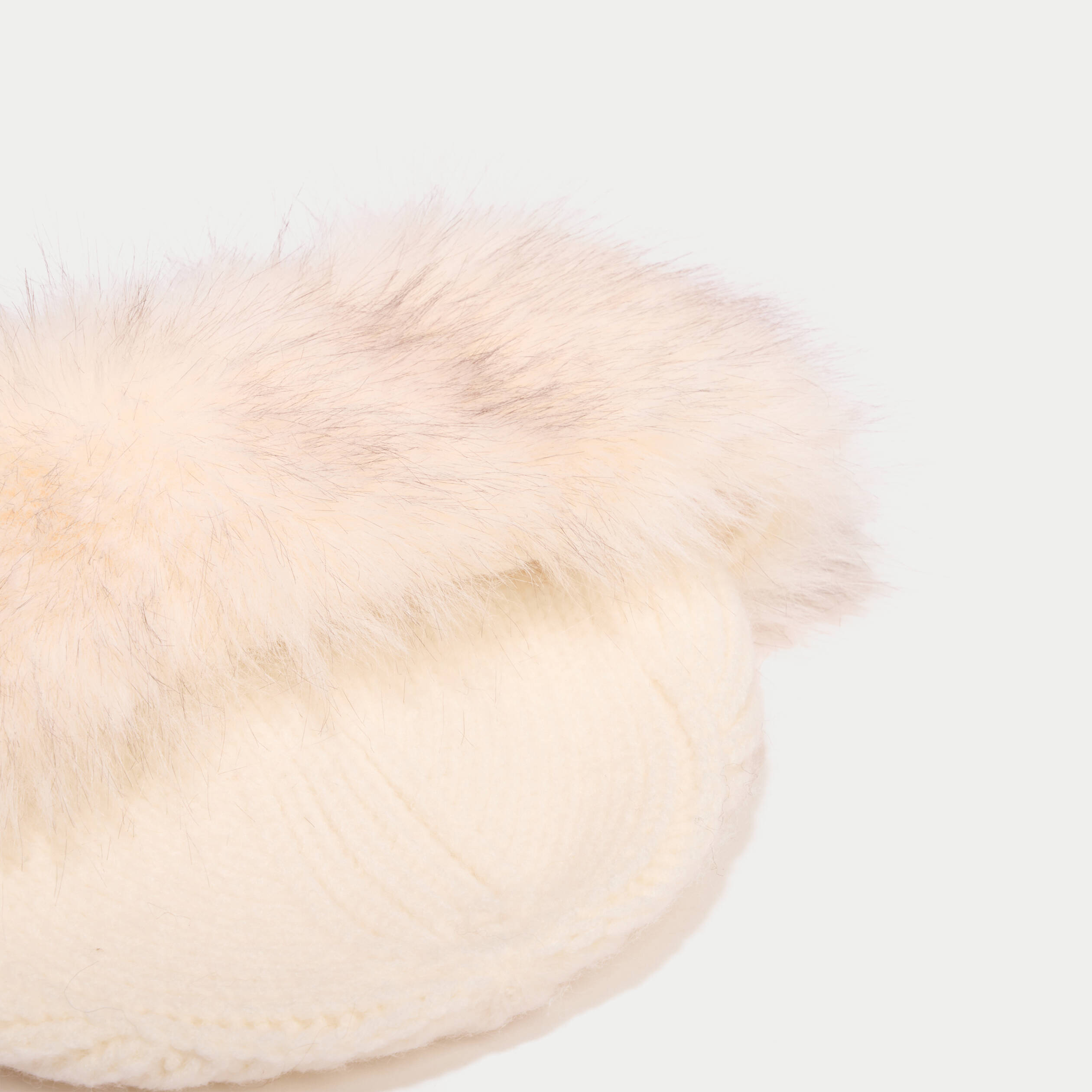 Bonnet en fausse fourrure ivoire femme