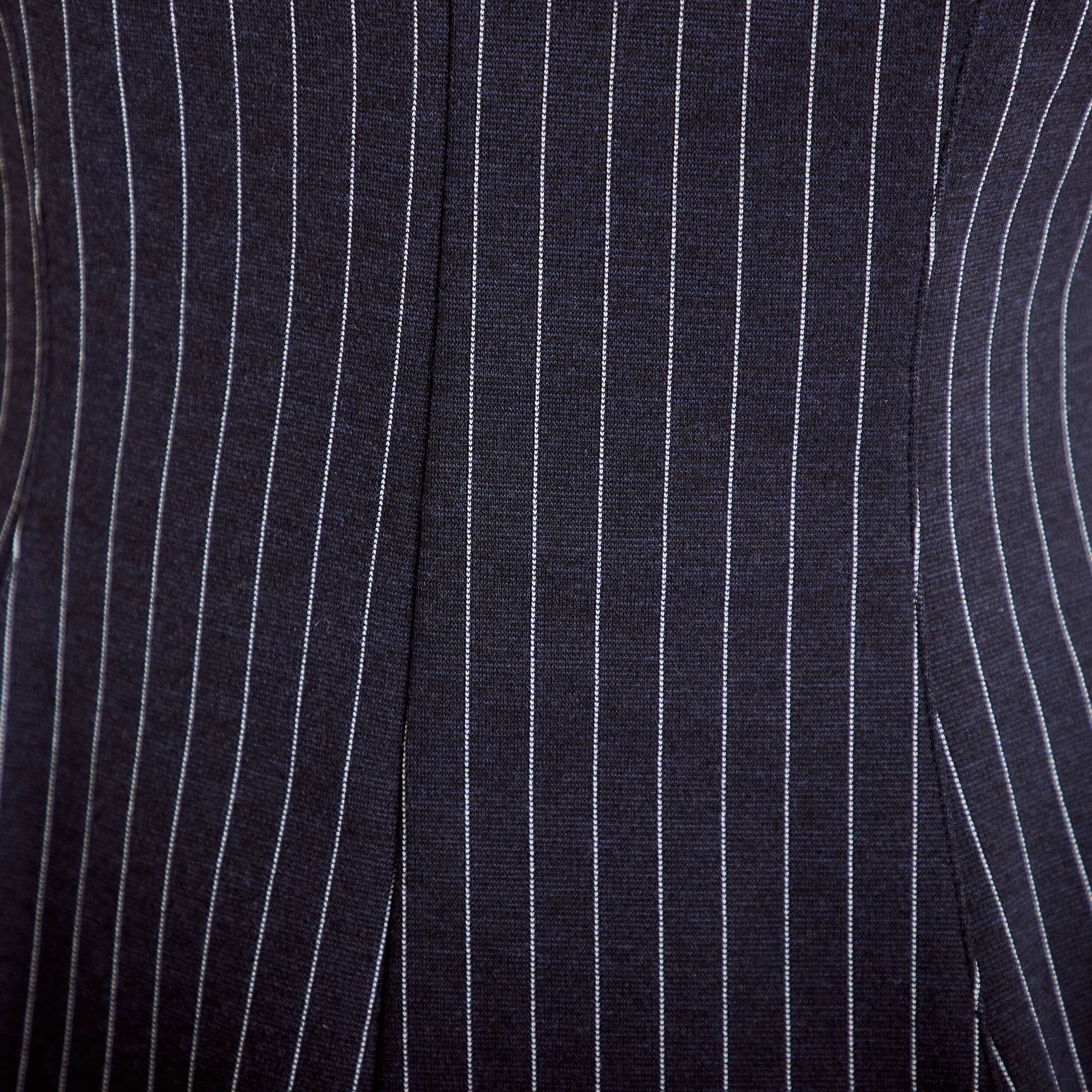 Top p&eacute;plum sans manches col rond bleu femme