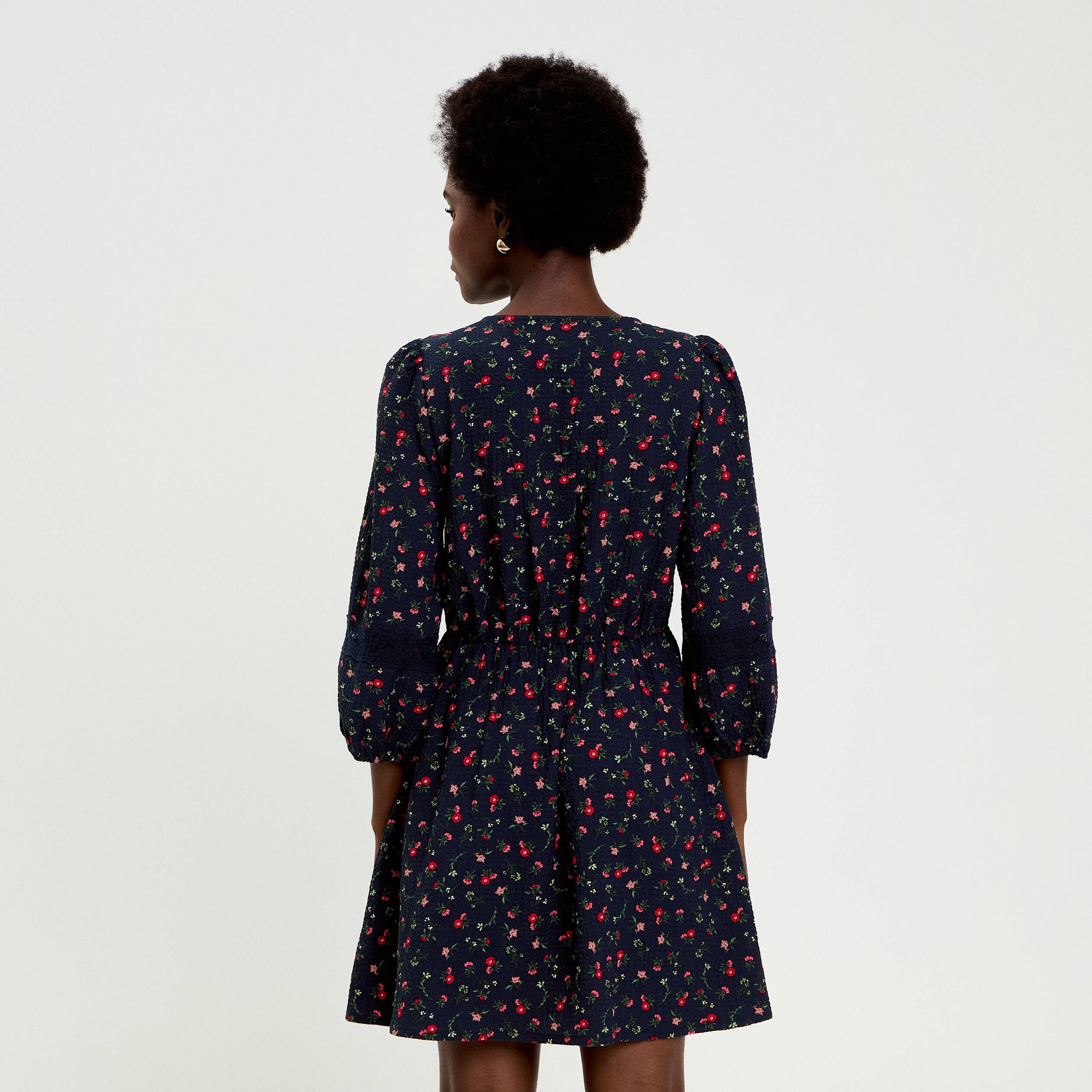 Robe &eacute;vas&eacute;e col v manches longues bleu marine femme