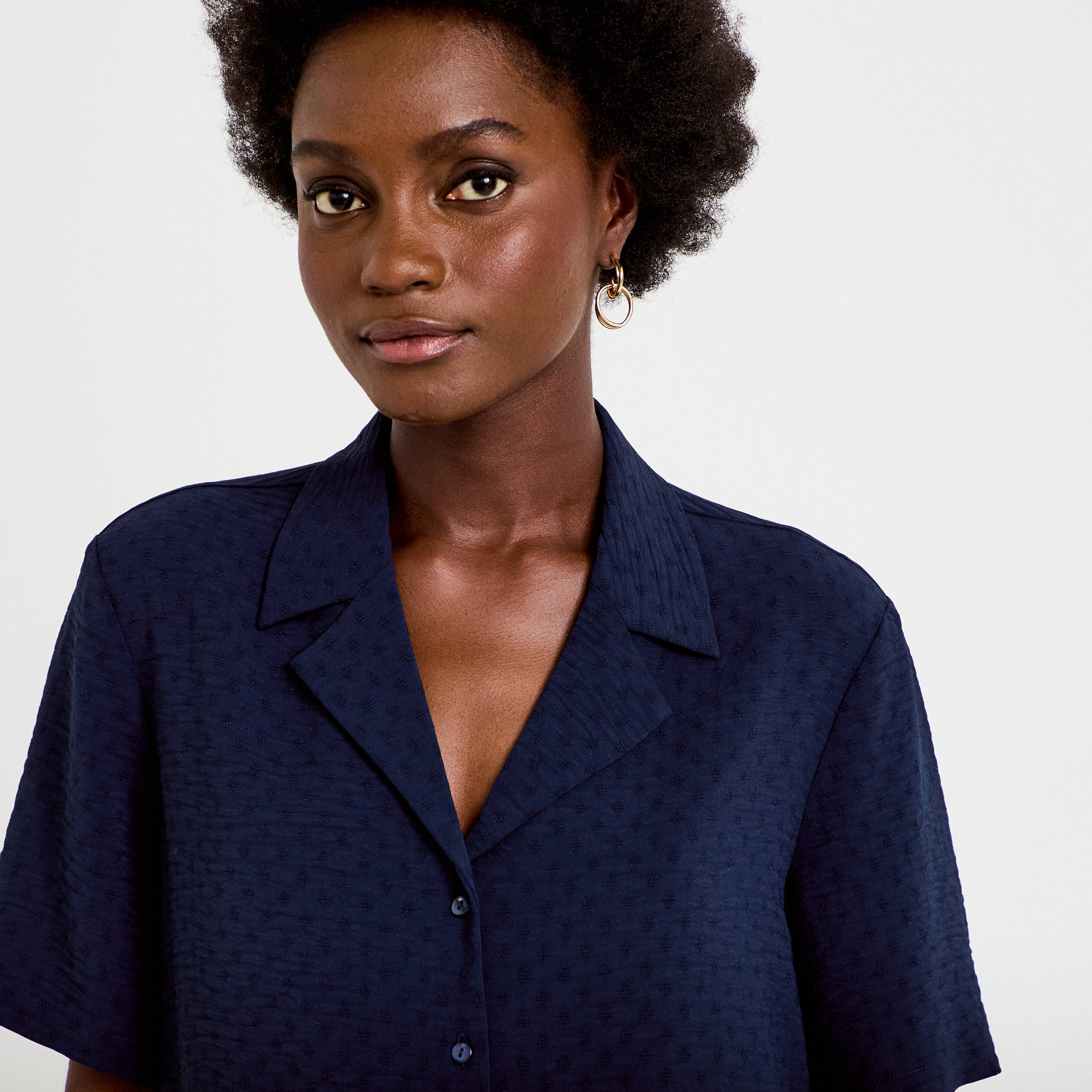 Chemise droite cropped col classique bleu marine femme
