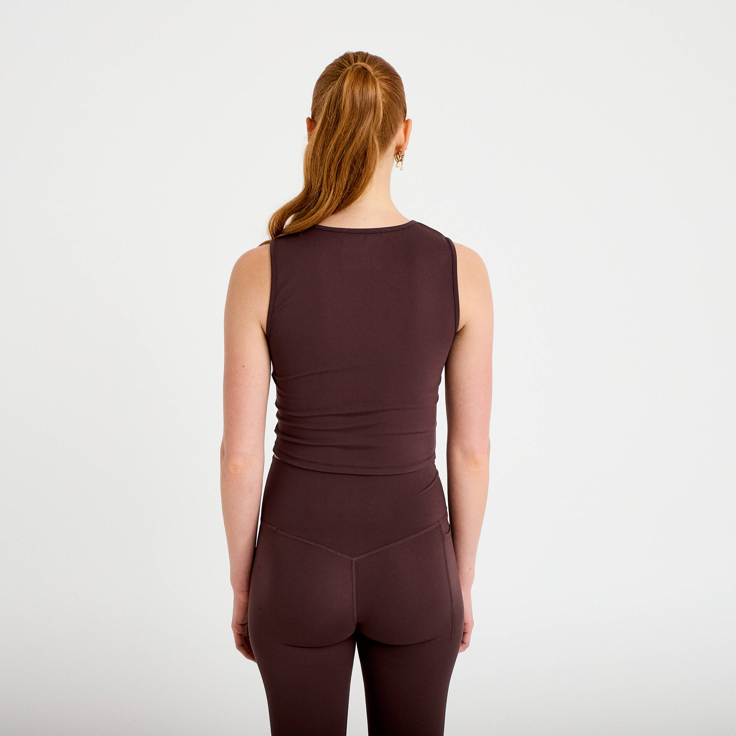 D&eacute;bardeur col rond marron fonc&eacute; femme