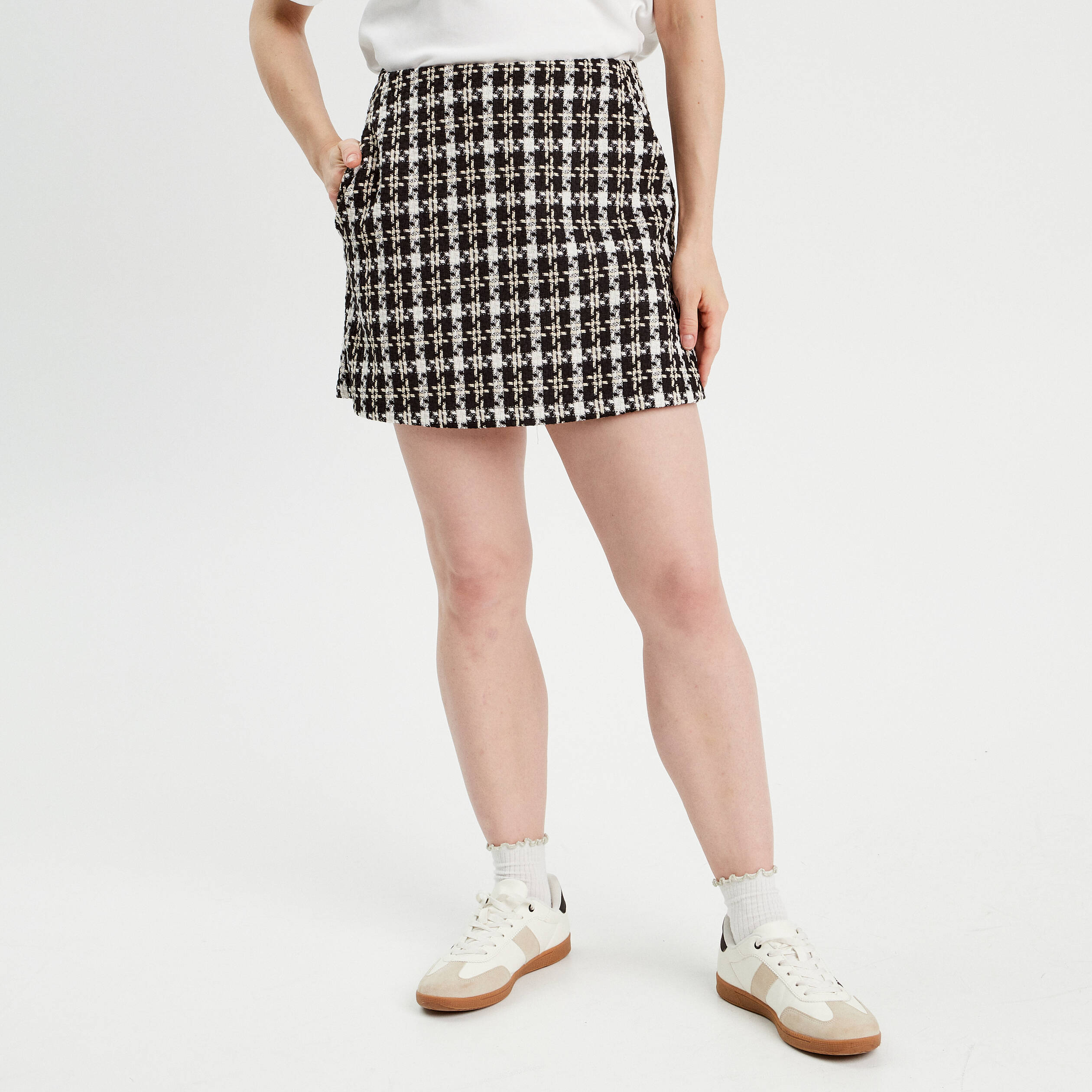 Jupe-short trap&egrave;ze tweed noir femme