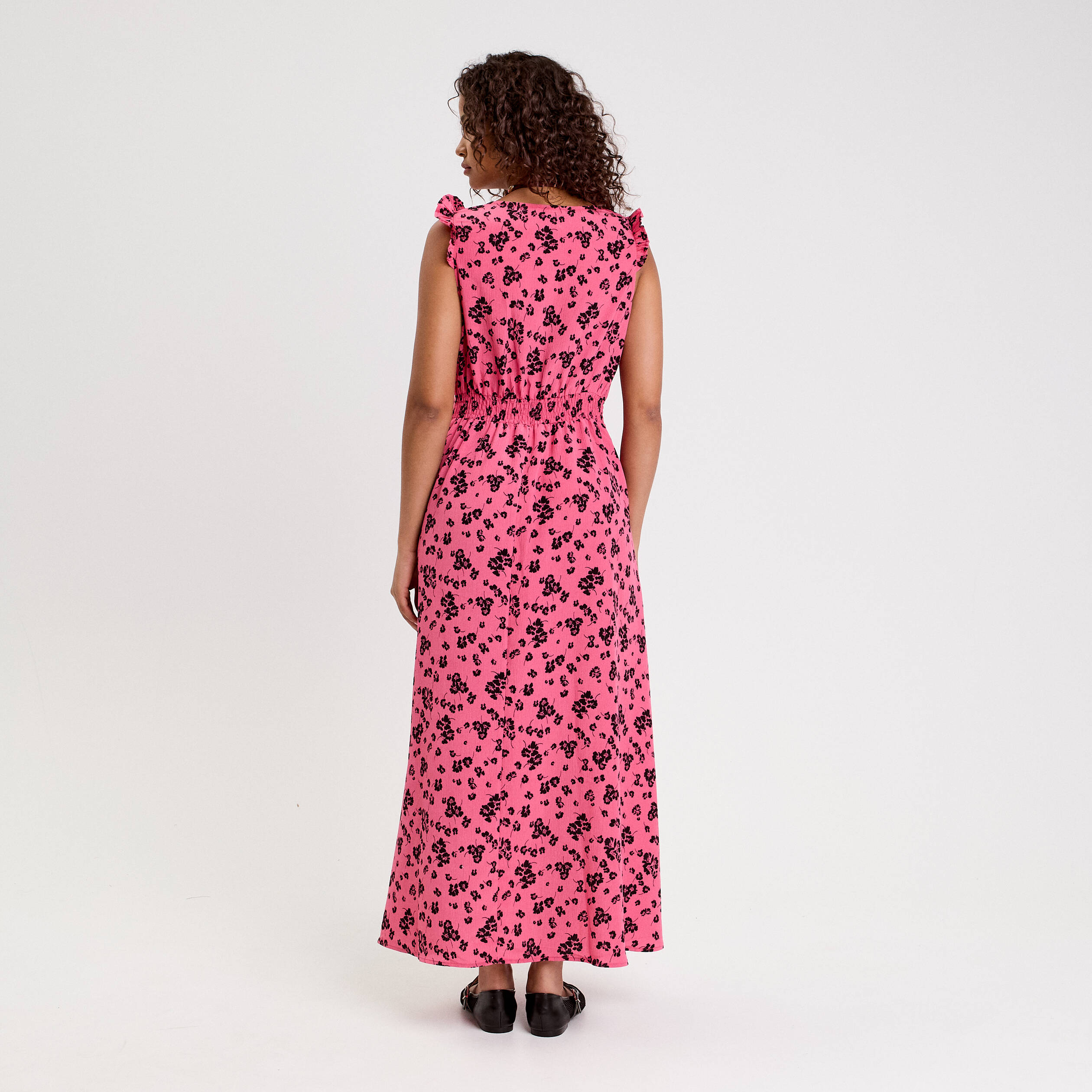 Robe longue &eacute;vas&eacute;e col v sans manches rose femme