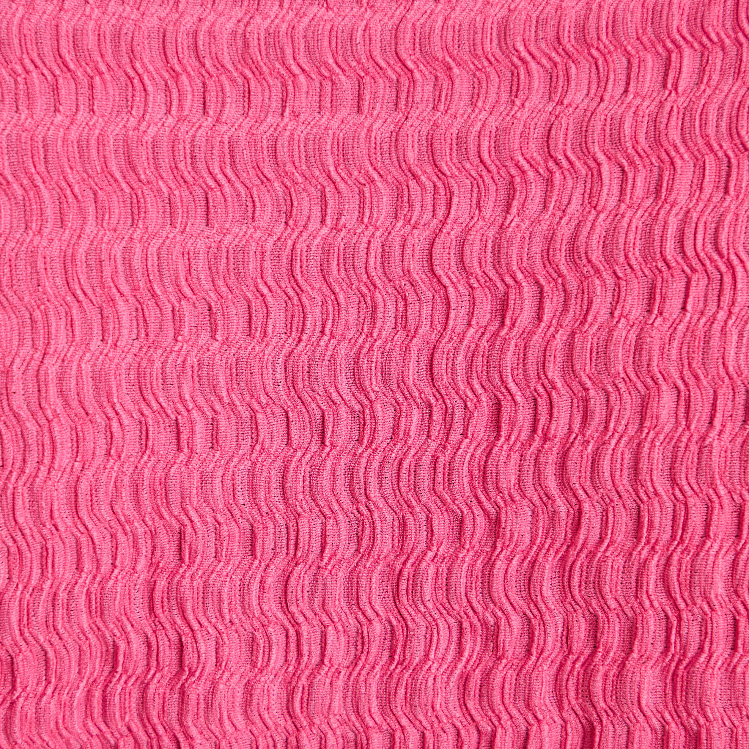 Blouse pliss&eacute;e col v manches courtes rose fushia femme