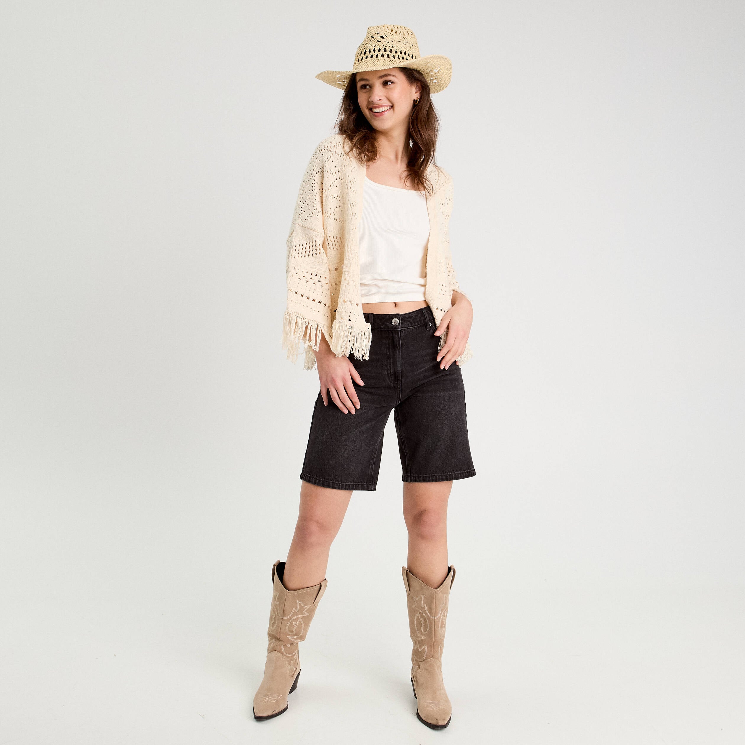 Gilet ajour&eacute; avec franges ecru femme