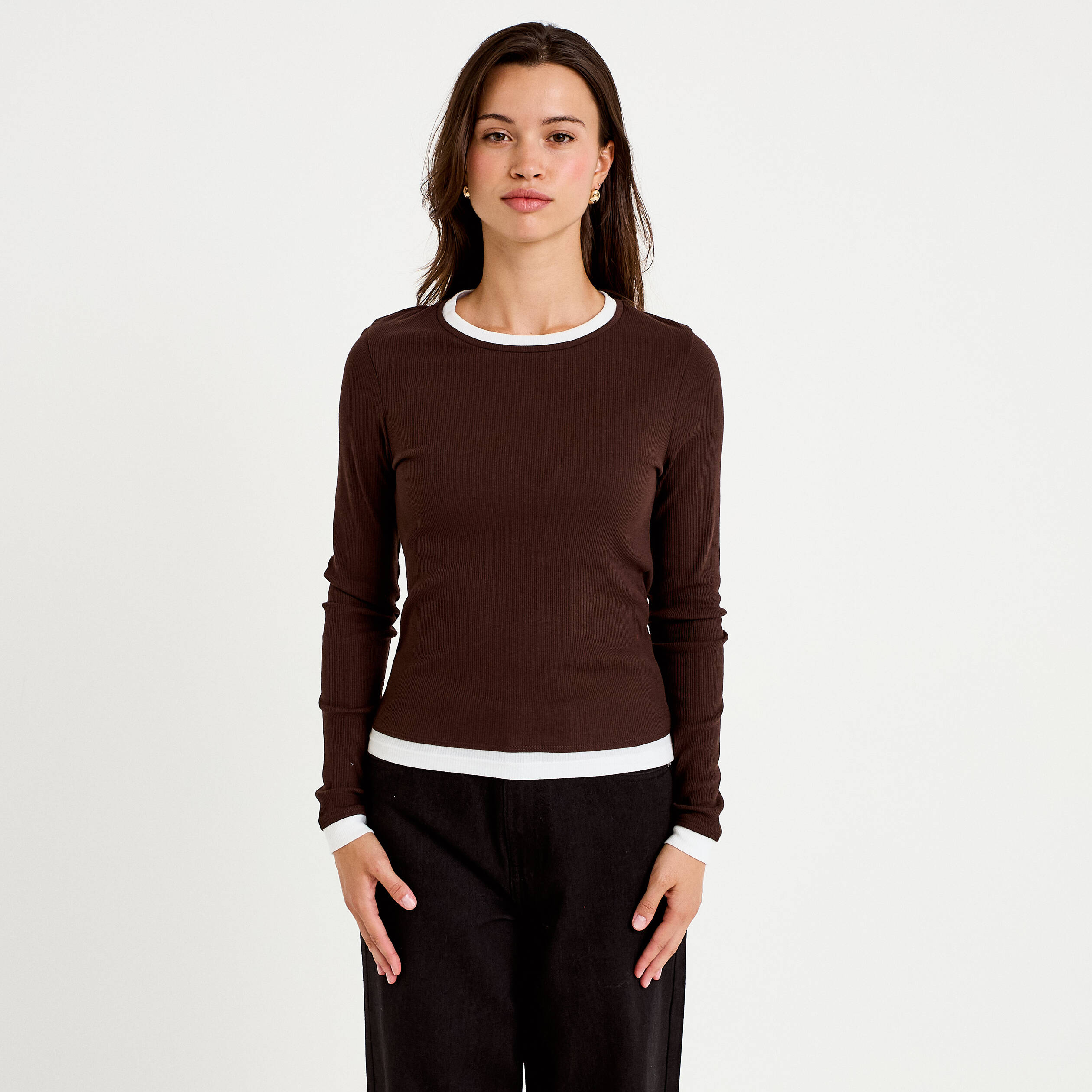 T-shirt 2-en-1 col rond manches longues marron fonc&eacute; femme