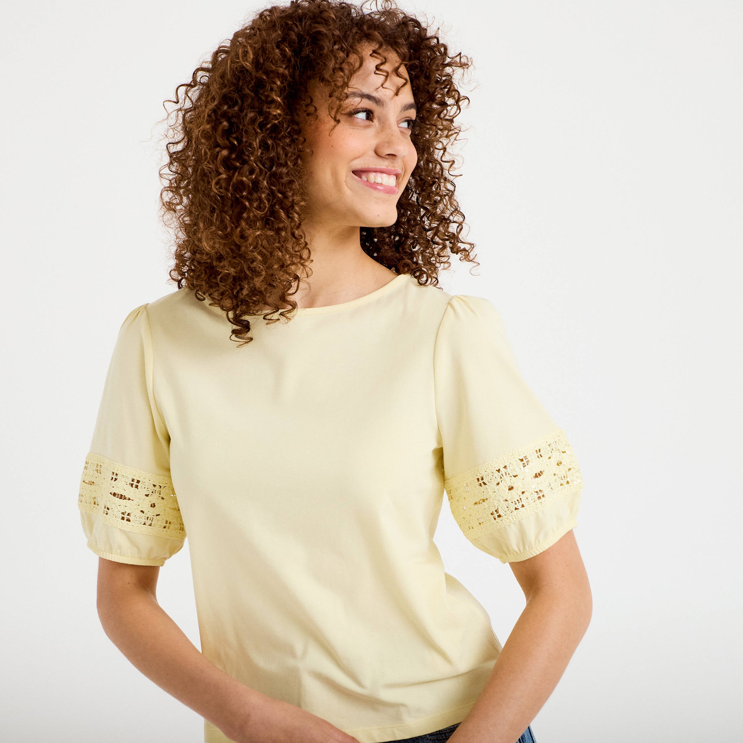 T-shirt col rond manches courtes jaune pastel femme