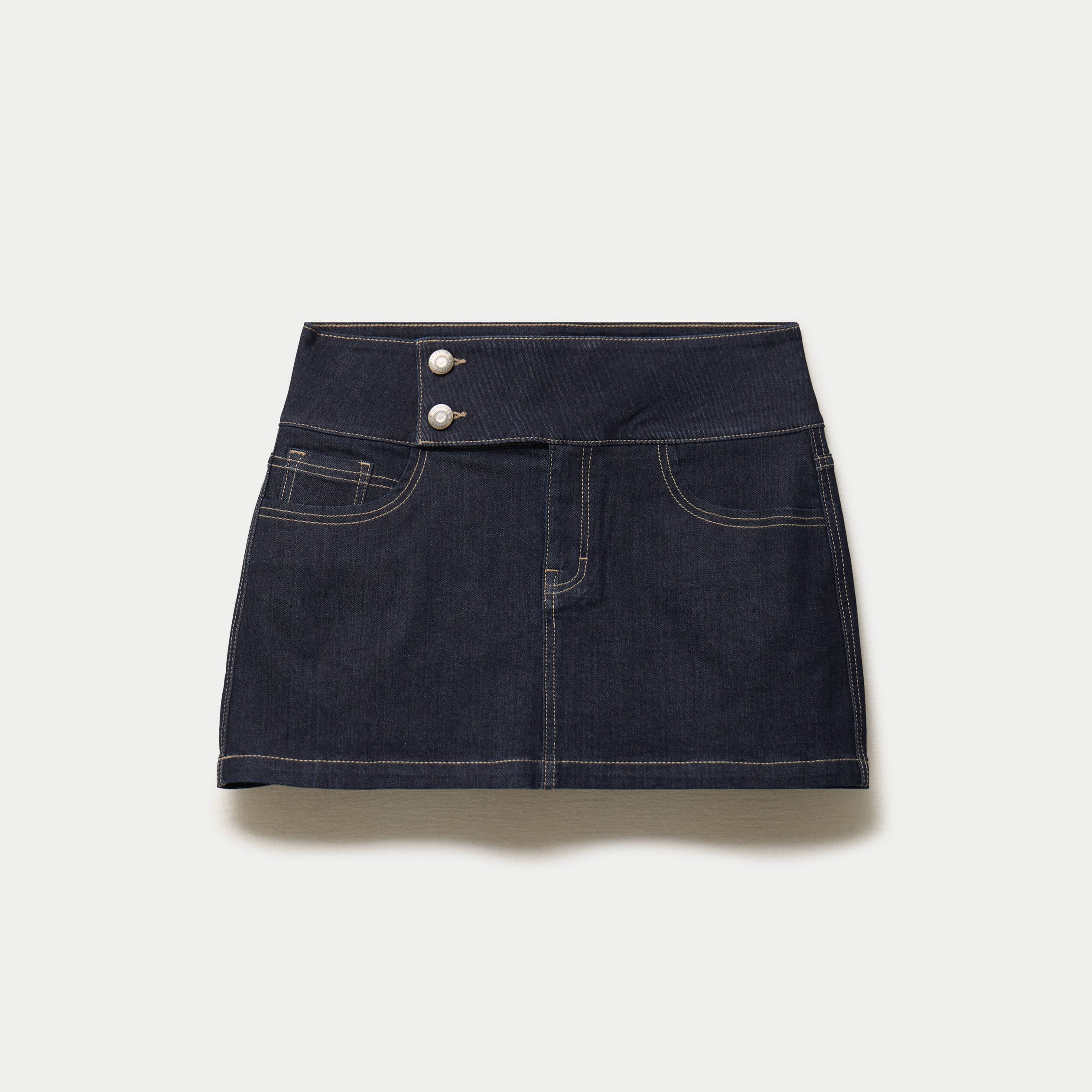 Jupe-short courte en jean denim brut