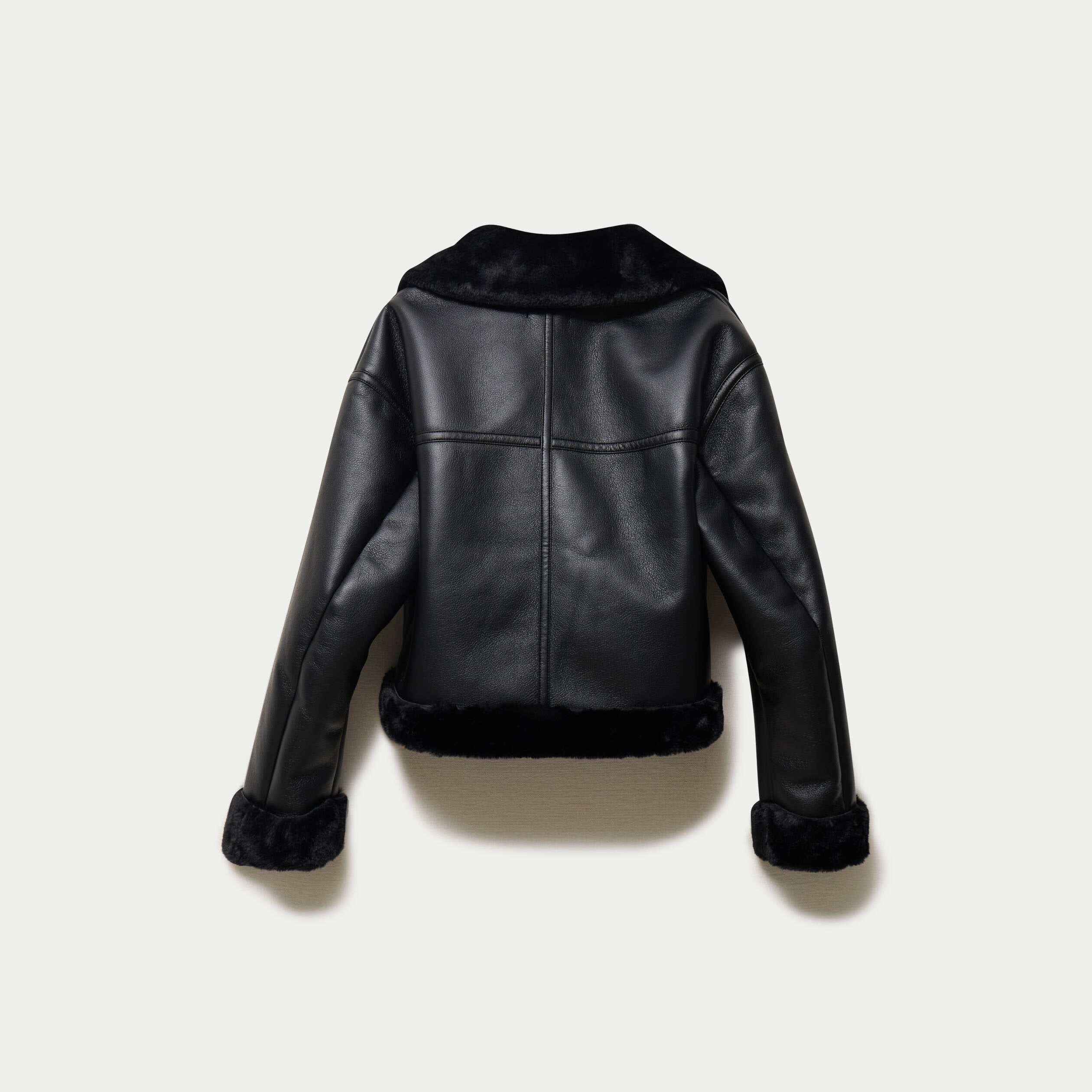 Blouson cropped similicuir noir