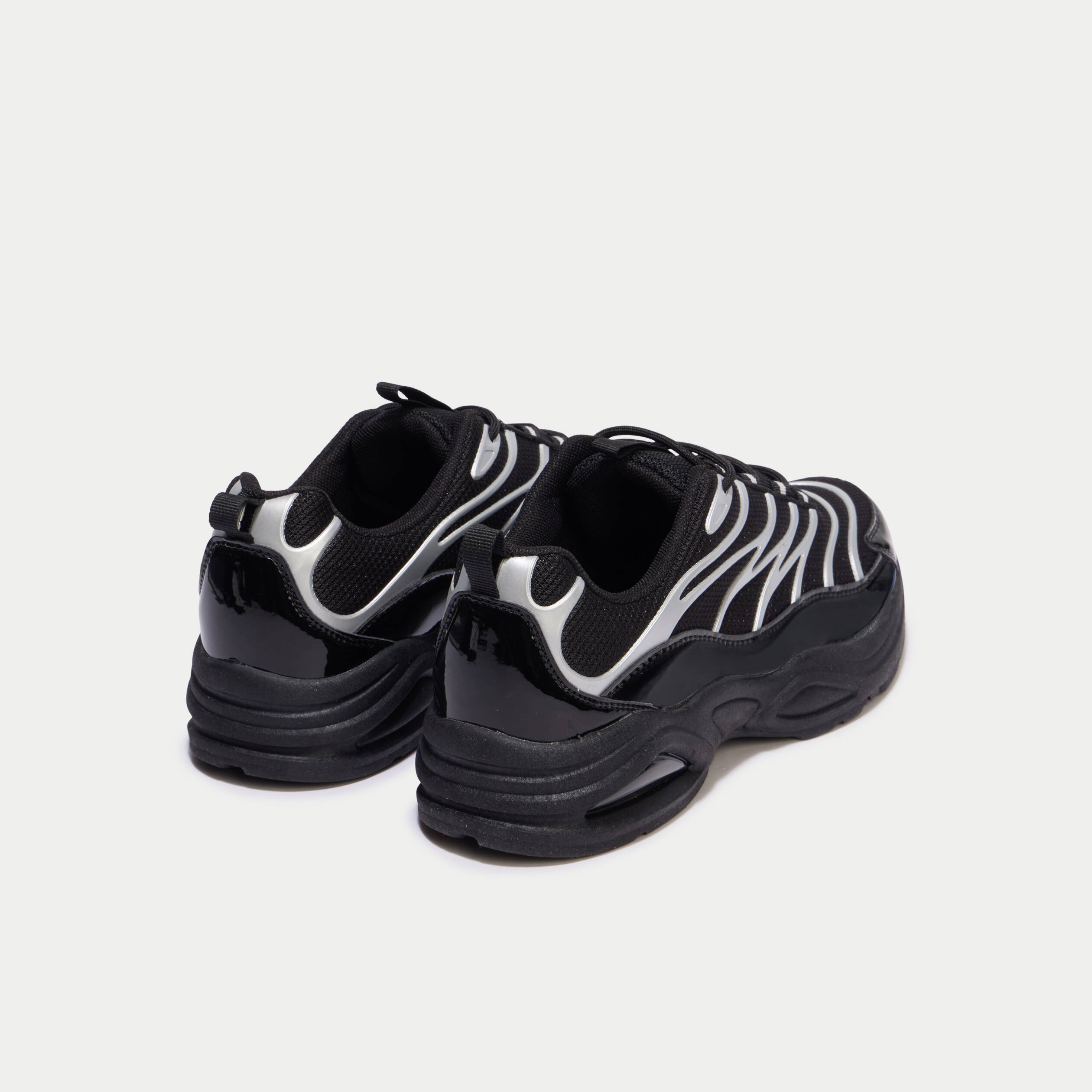 Baskets noir