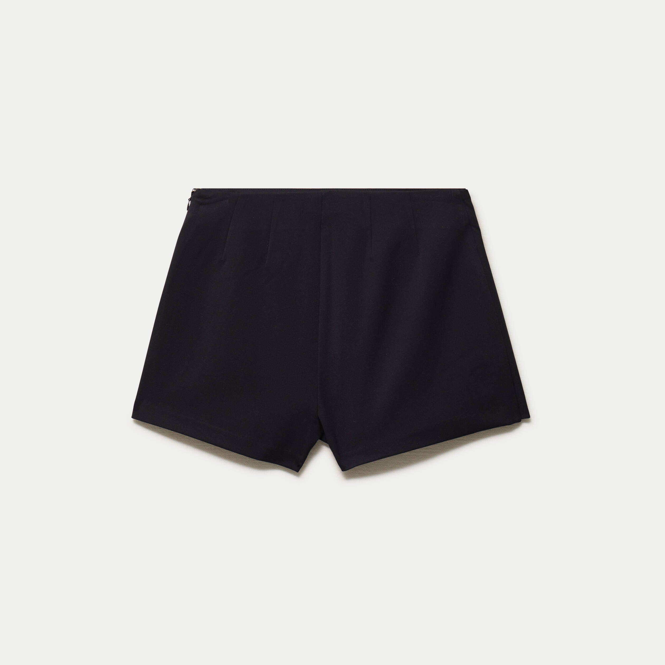 Jupe-short taille haute avec ceinture noir