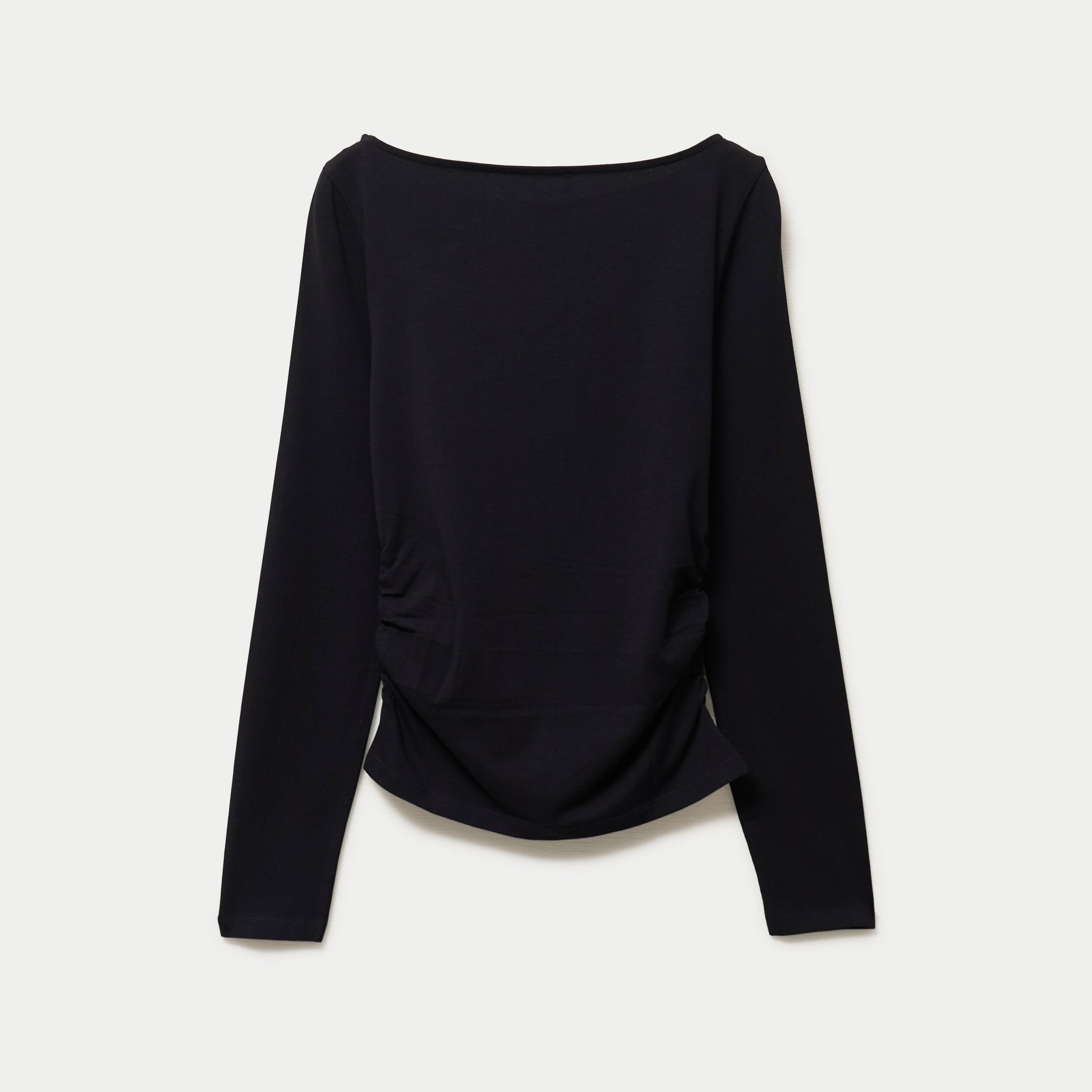 Haut droit col bateau manches longues noir