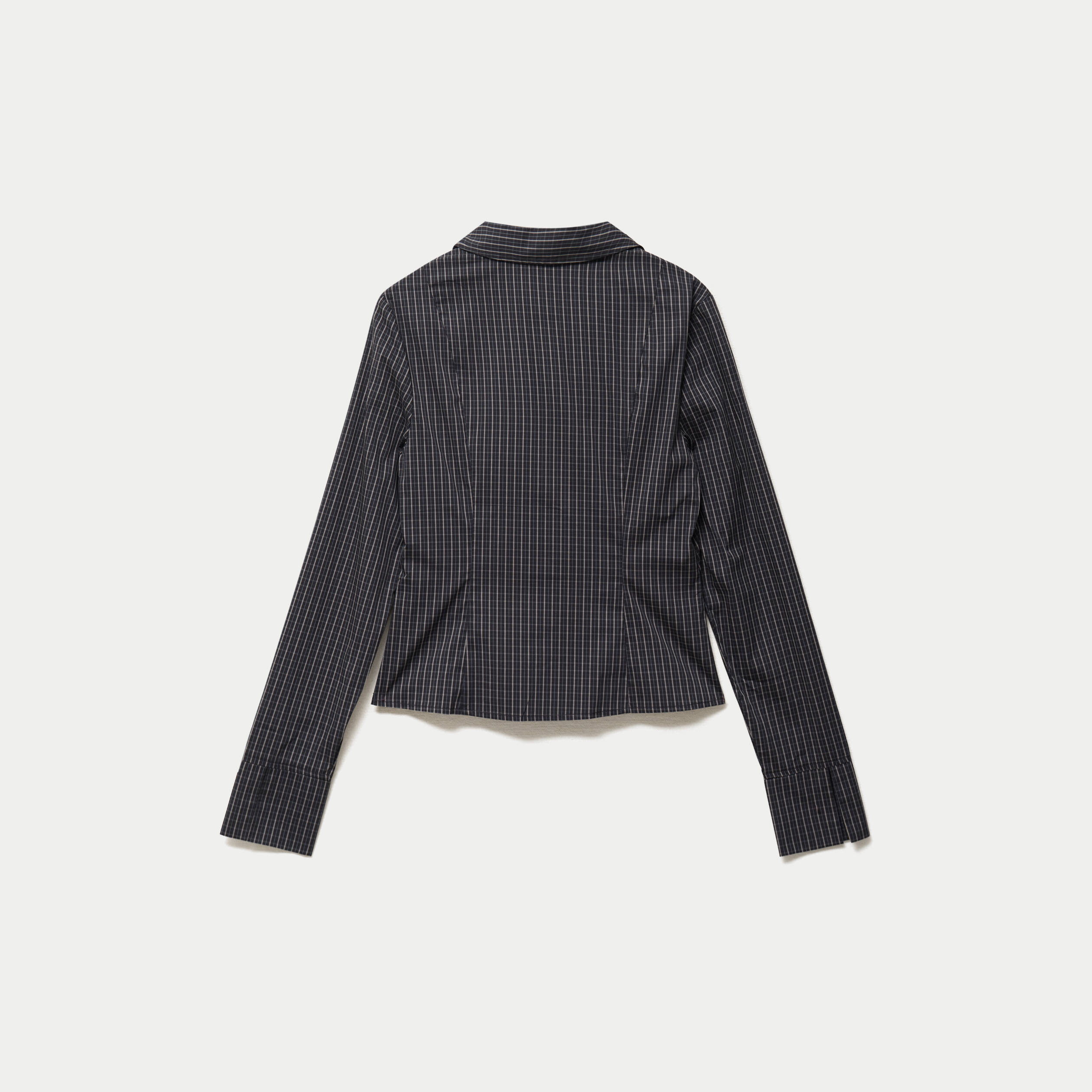 Chemise cintr&eacute;e manches longues noir